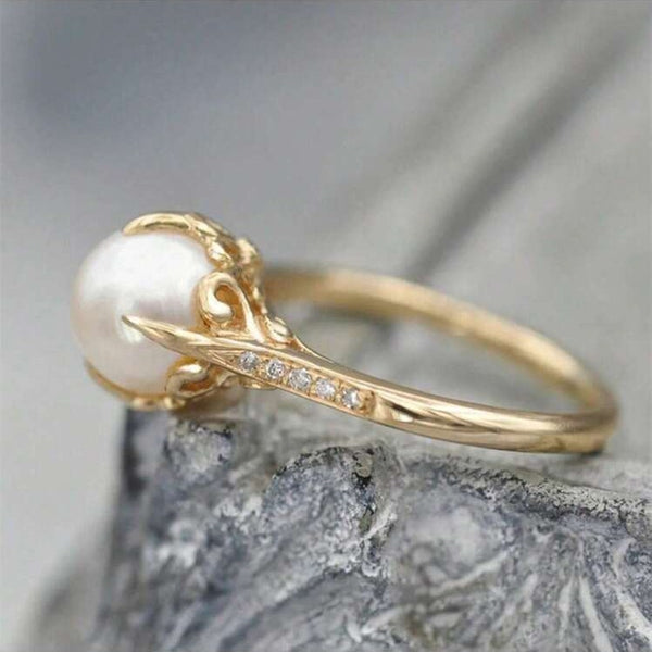 vintage gold pearl centerpiece ring