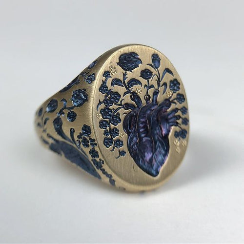 blue blossom vintage gold ring