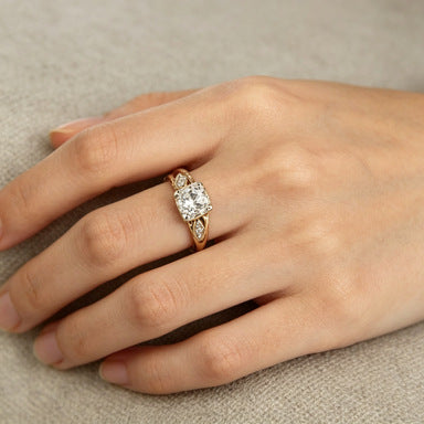 vintage zirconia fine gold ring