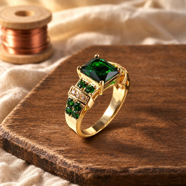 Exquisite Emerald Ring